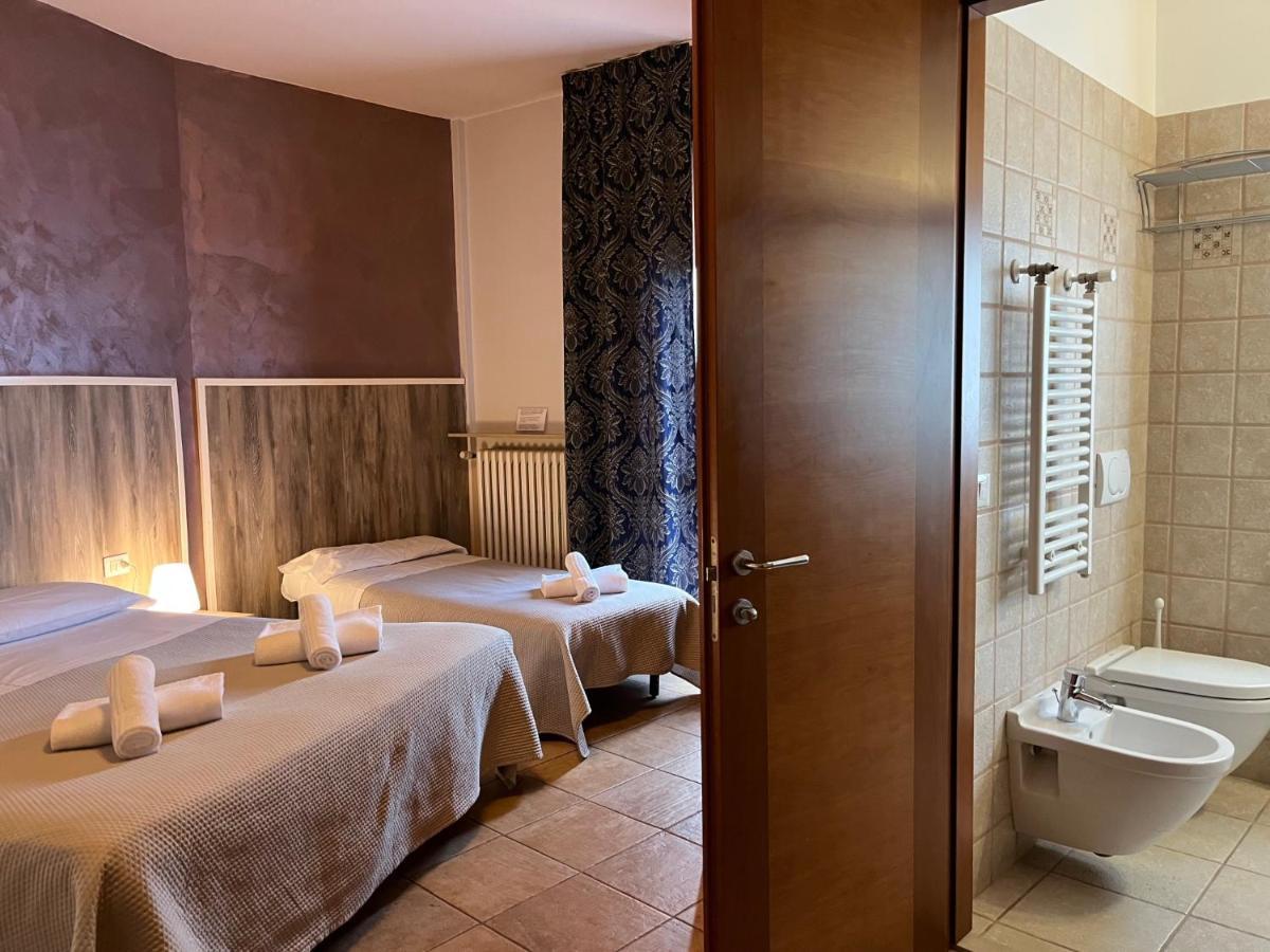 Hotel Renata Lazise Exteriör bild