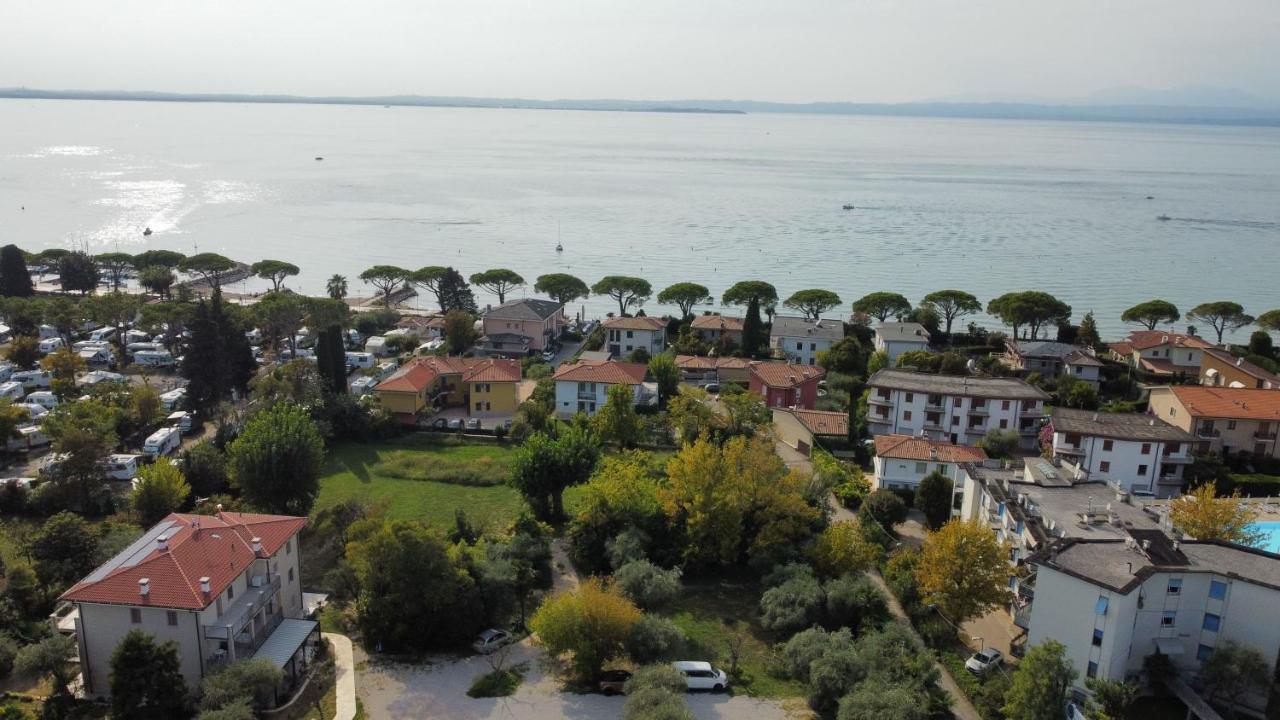 Hotel Renata Lazise Exteriör bild